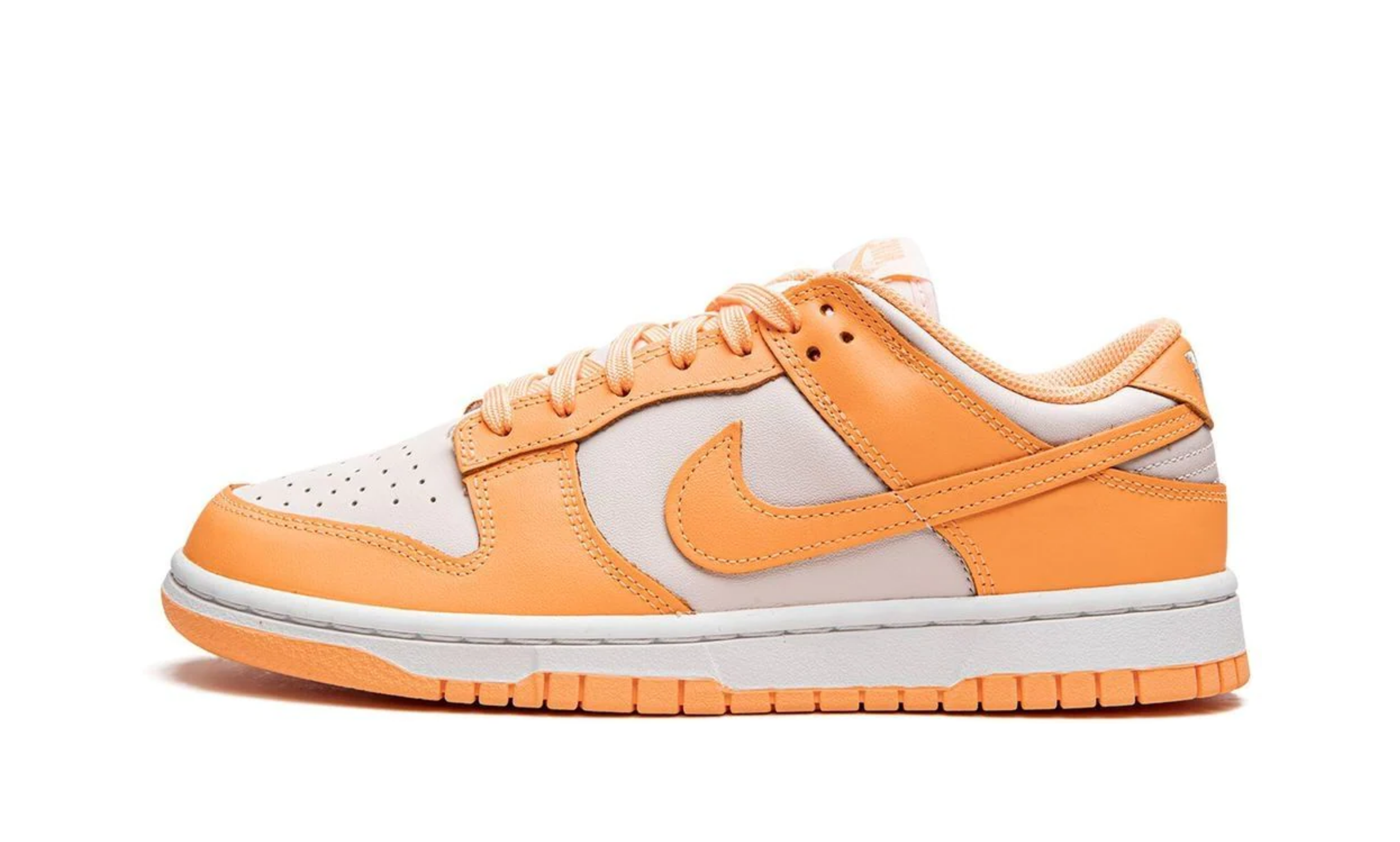 Nike Dunk Low Peach Cream