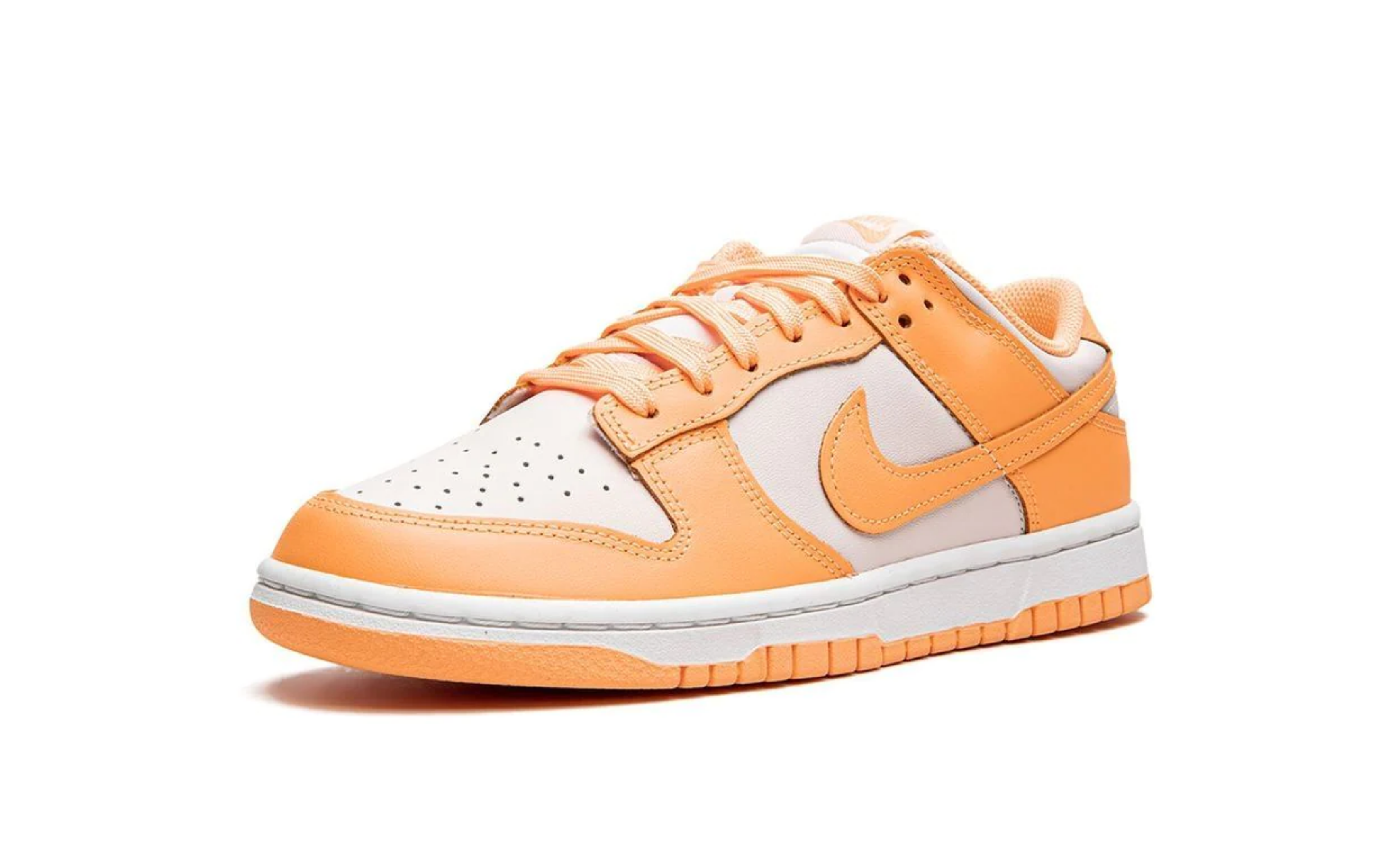 Nike Dunk Low Peach Cream