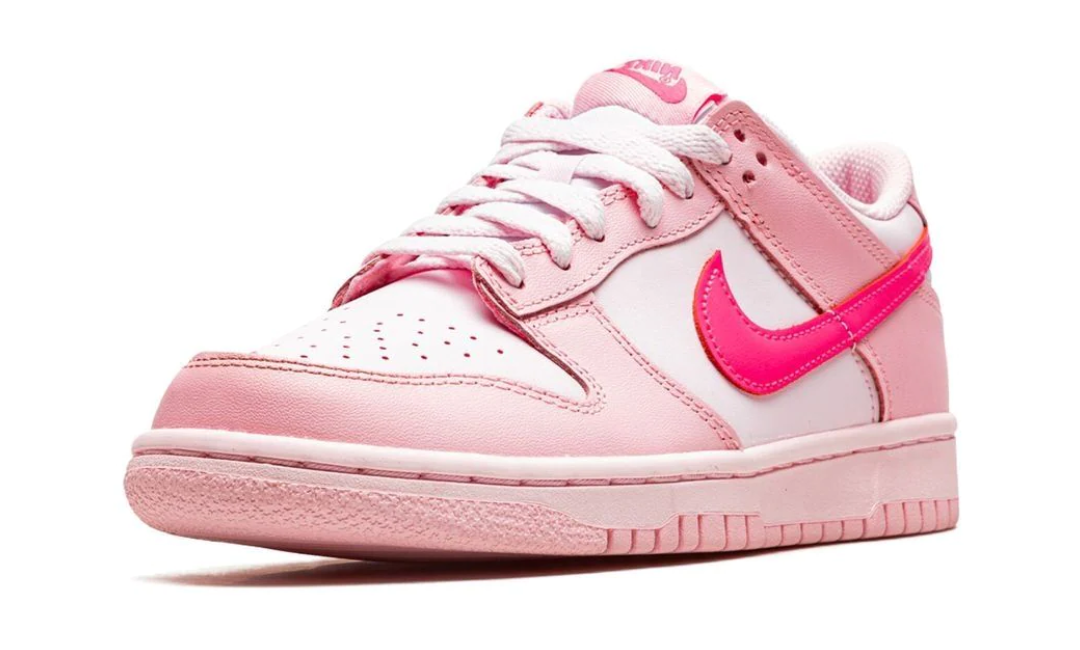 Nike Dunk Low Triple Pink