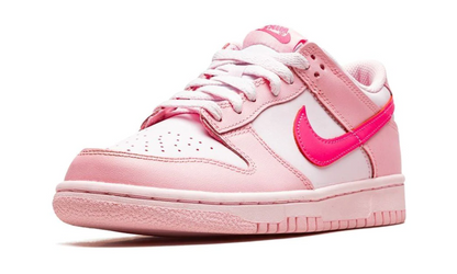 Nike Dunk Low Triple Pink