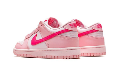 Nike Dunk Low Triple Pink