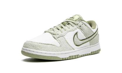 Nike Dunk Low SE Green Fleece Pack Honeydew