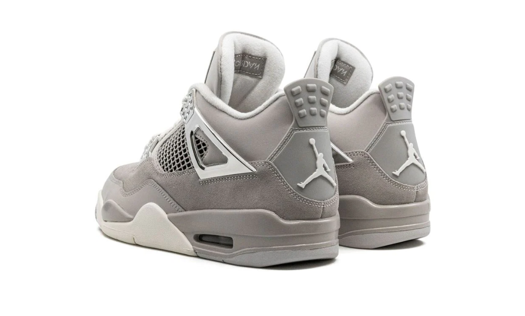 Nike Air Jordan 4 Frozen Moments