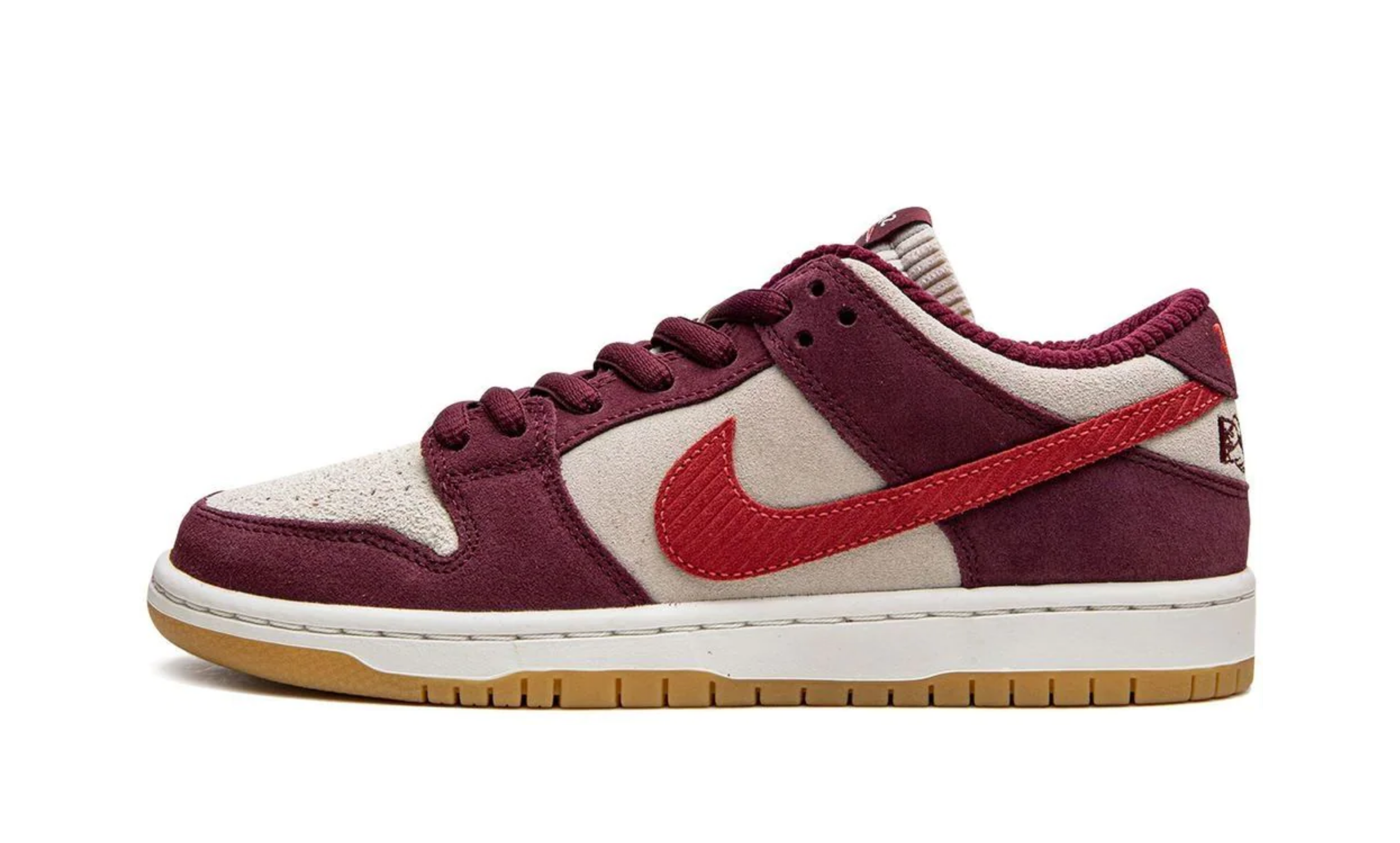 Nike SB Dunk Low Skate Like a Girl