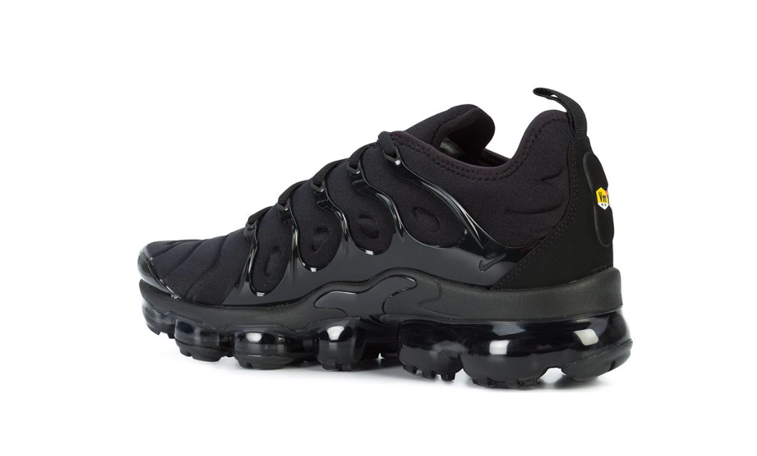 Nike Air VaporMax Plus Triple Black