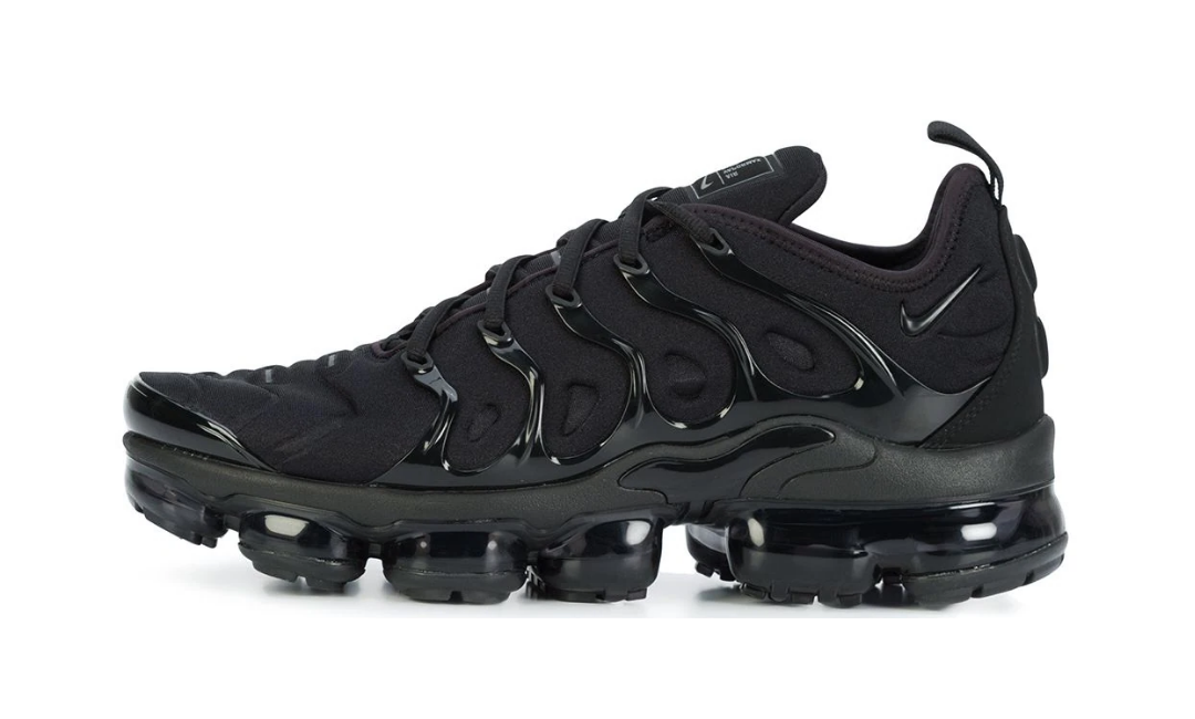 Nike Air VaporMax Plus Triple Black