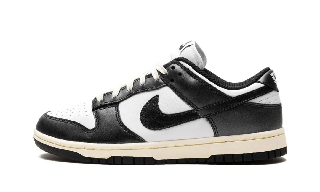 Nike Dunk Low Vintage Panda