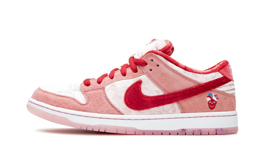 Nike SB Dunk Low Strange Love Skateboards