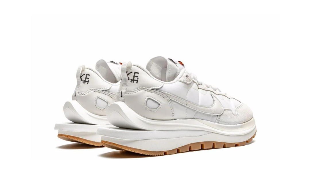 Nike Vaporwaffle sacai Sail Gum